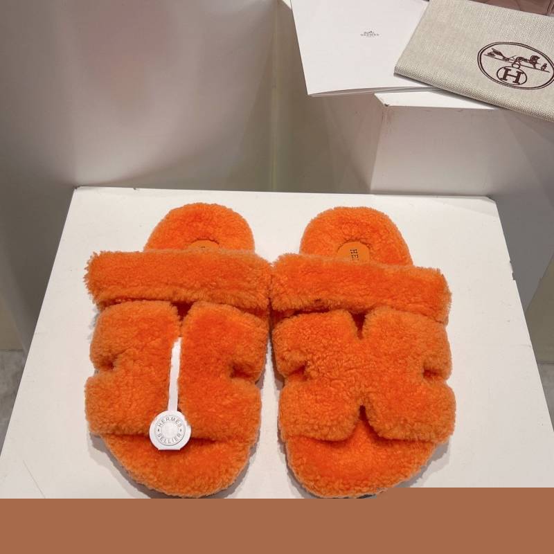H**mes slippers